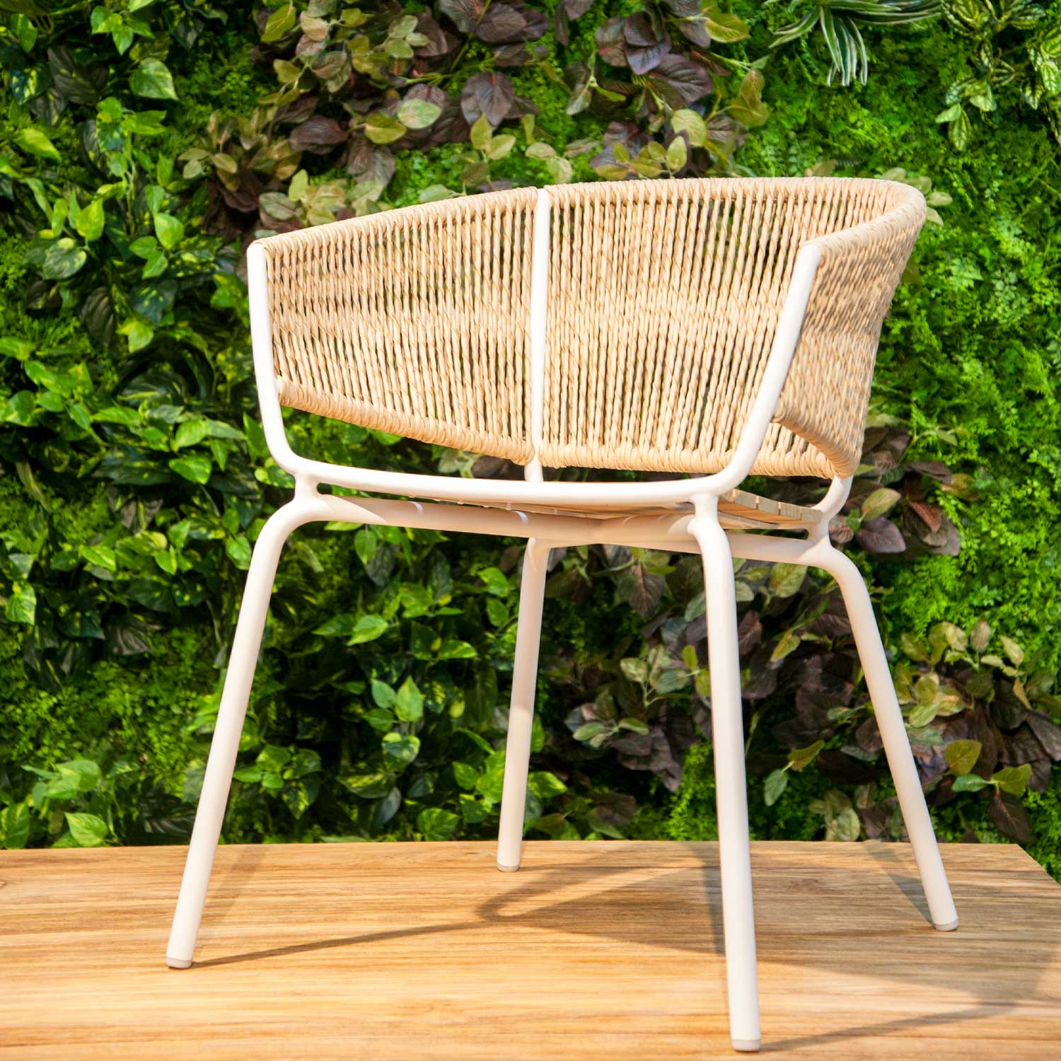 Ike Chair White PT1