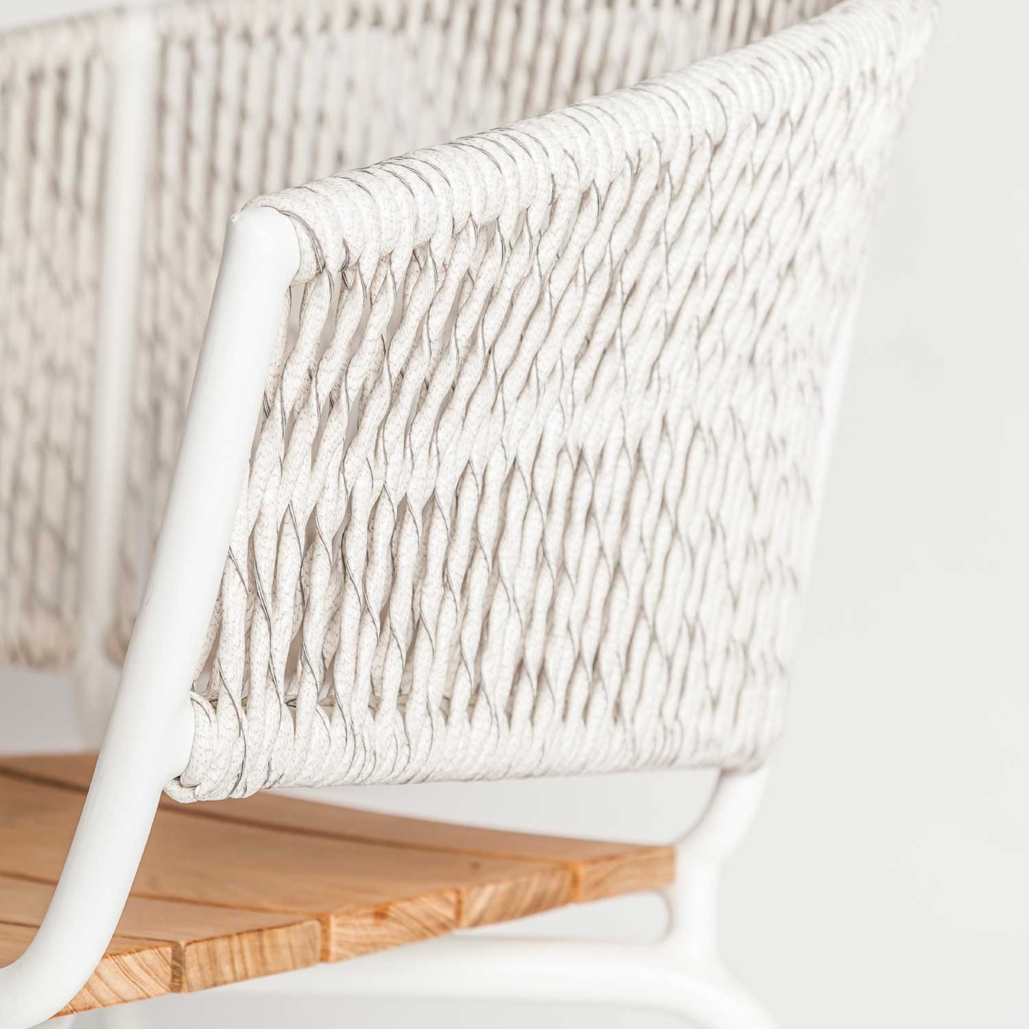 Ike Chair White PT4